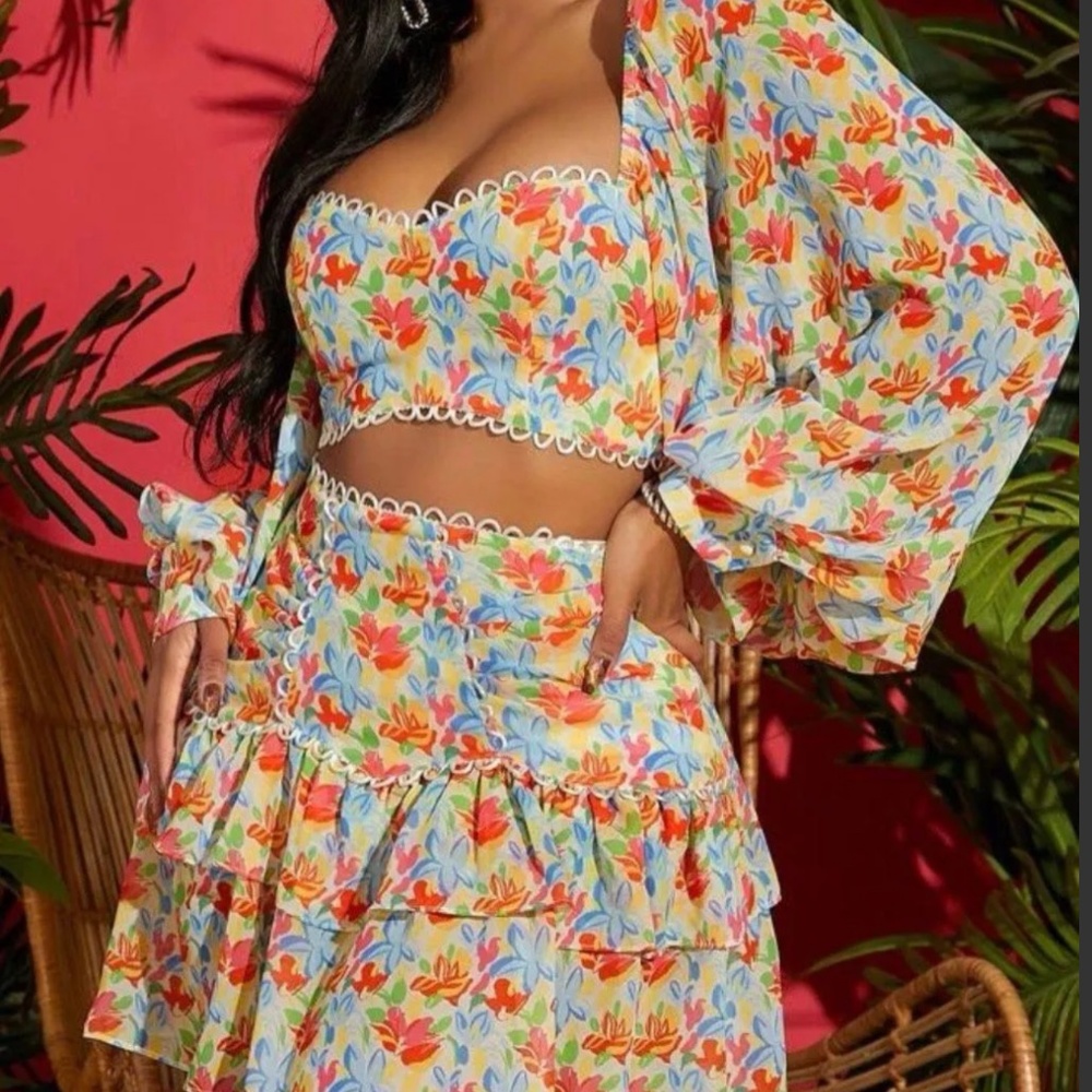 Two piece skirt set